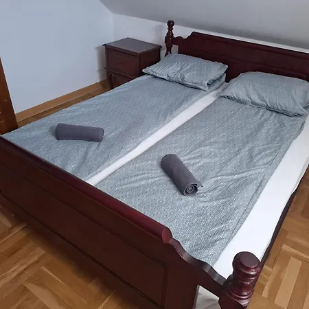 Saraj Collection Aircondition *